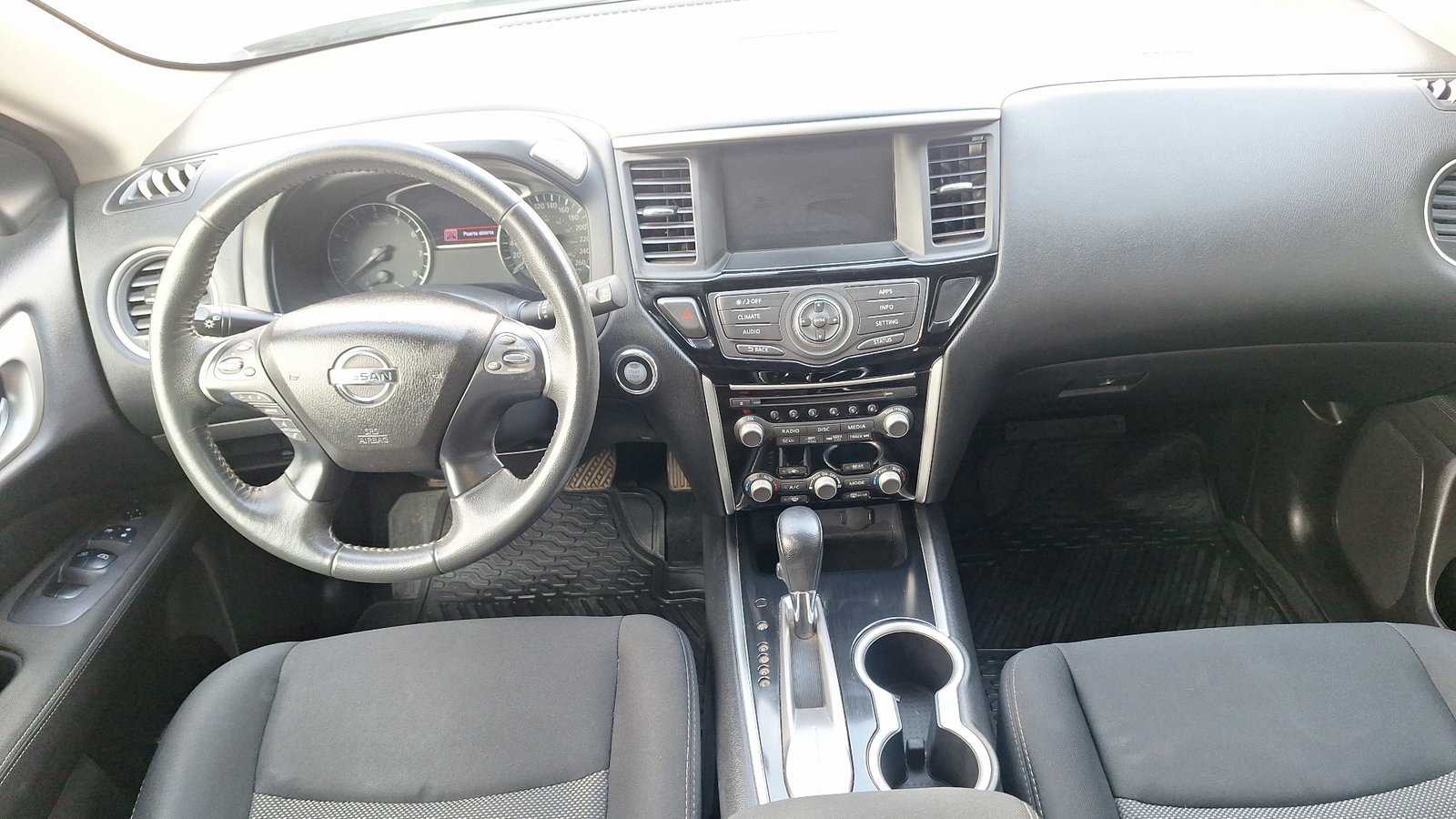 Nissan Pathfinder 2018 - Imagen 6 de 16
