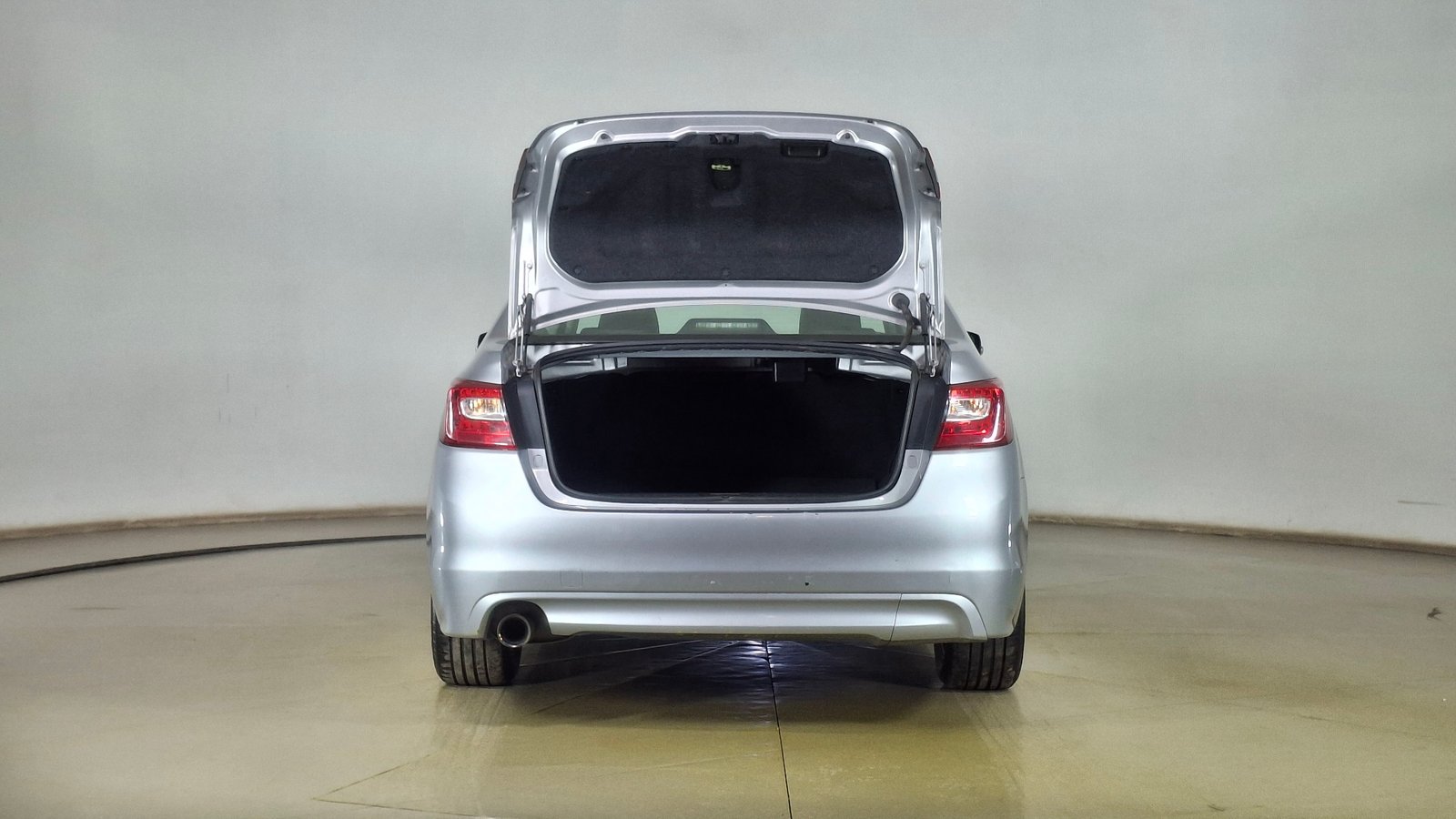 Subaru Legacy 2016 - Imagen 6 de 16