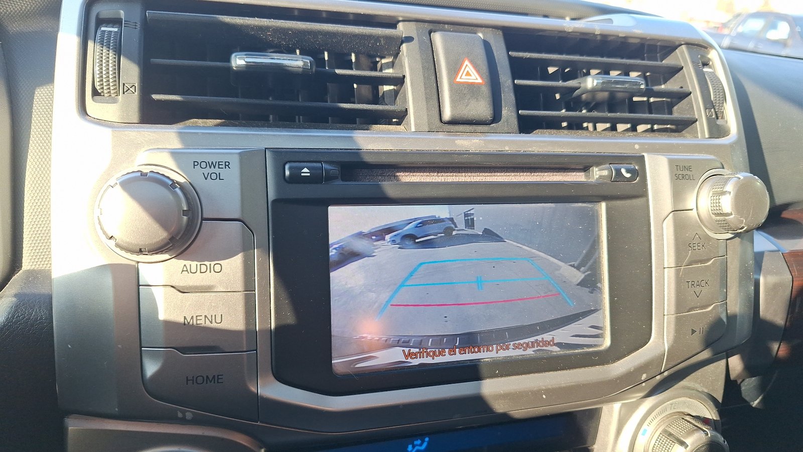 Toyota 4Runner 2018 - Imagen 12 de 17