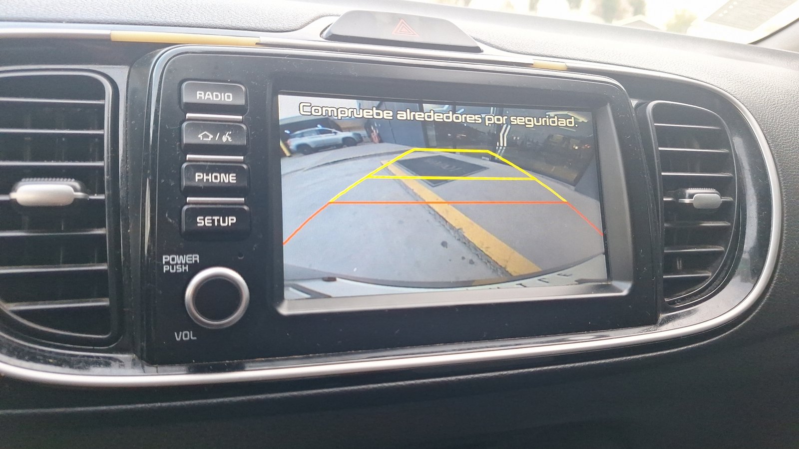 Kia Soluto 2020 - Imagen 12 de 15