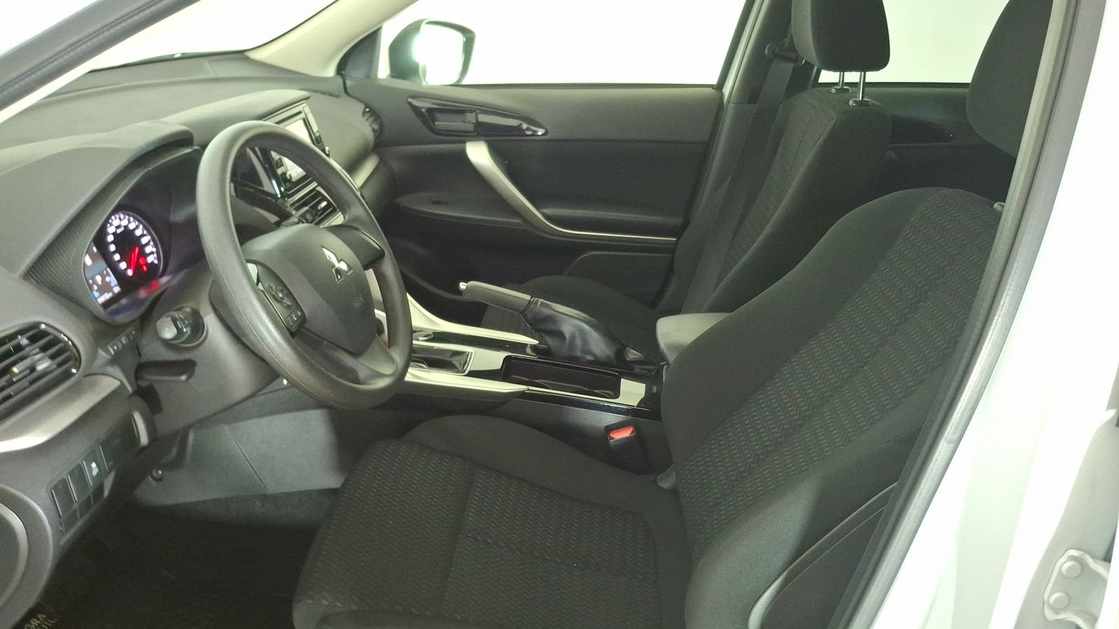 Mitsubishi Eclipse Cross 2025 - Imagen 13 de 16