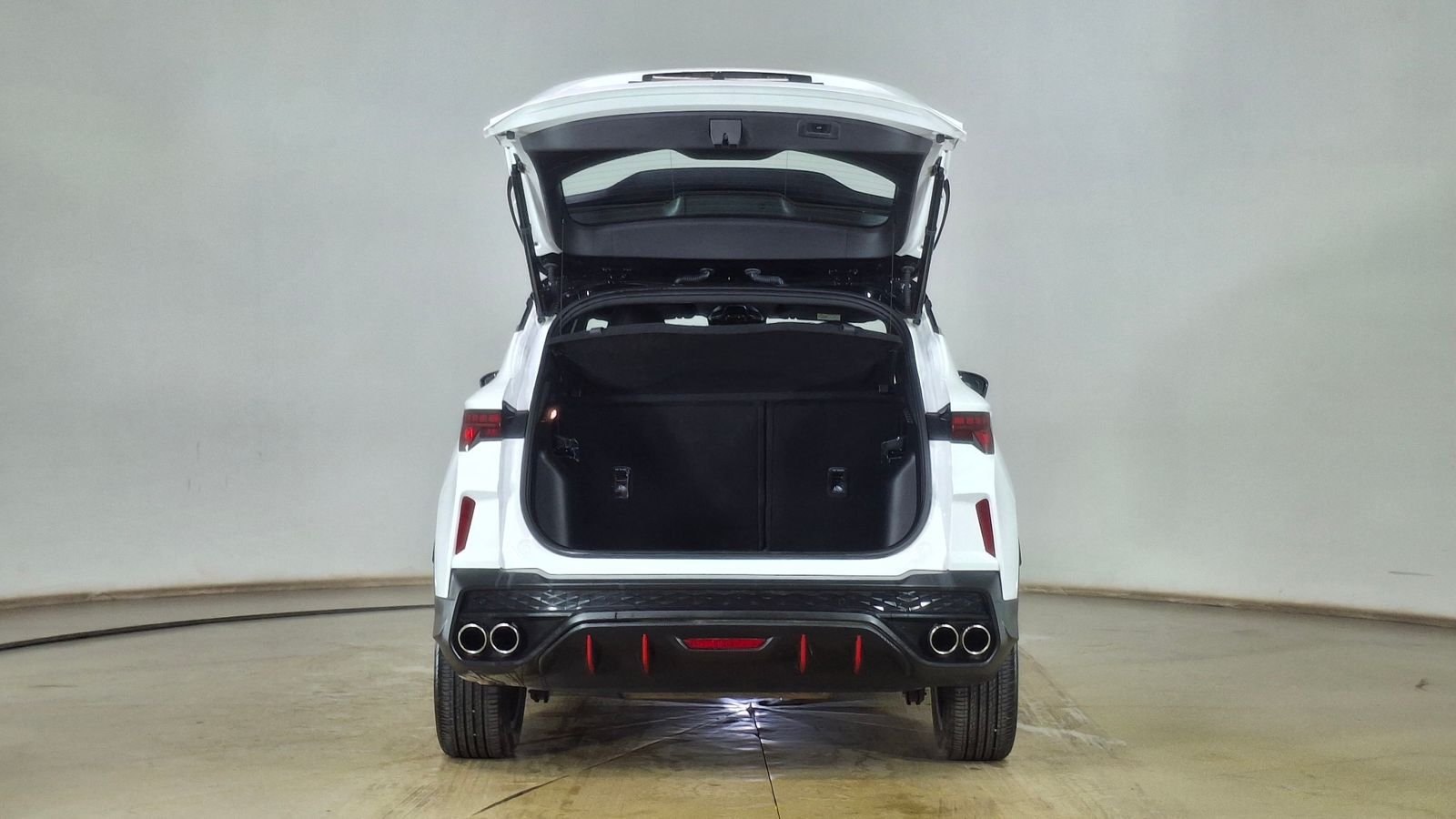 Geely Coolray 2025 - Imagen 6 de 17