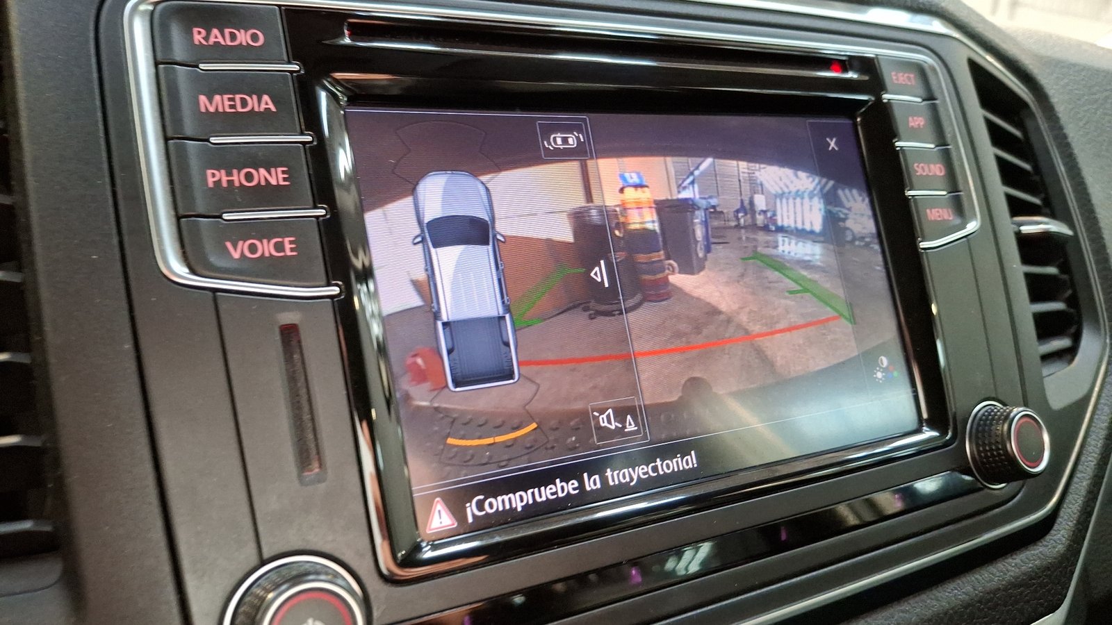 Volkswagen Amarok 2020 - Imagen 11 de 15