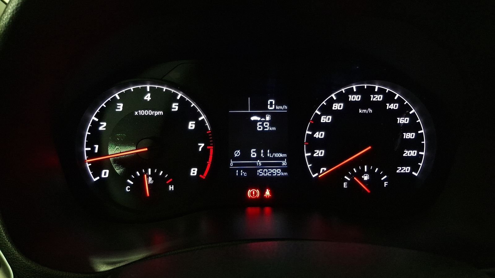 Hyundai Accent 2023 - Imagen 9 de 16
