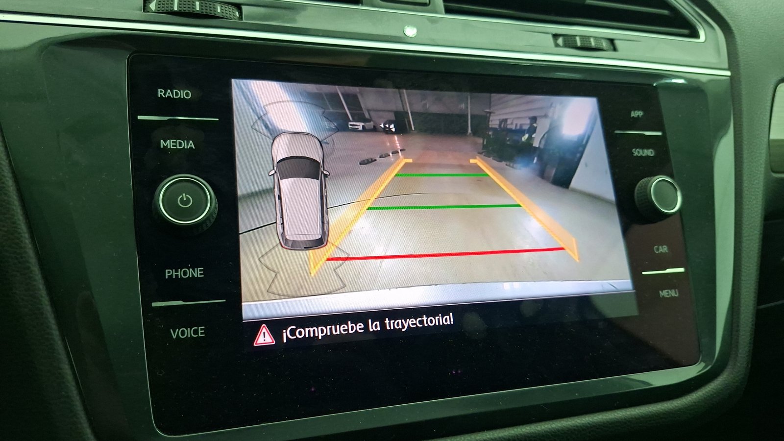 Volkswagen Tiguan 2020 - Imagen 13 de 17