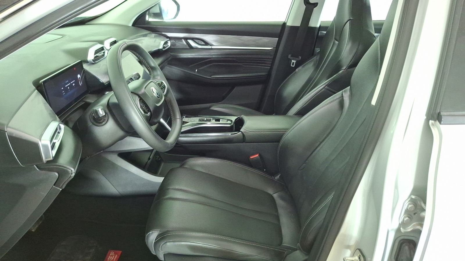 Dongfeng Mage 2025 - Imagen 14 de 17