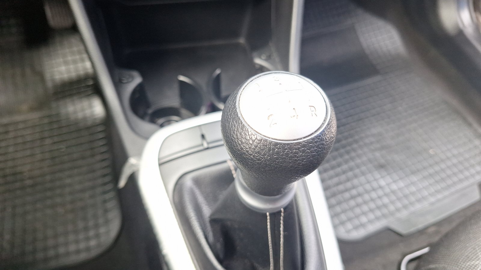 Kia MORNING 2024 - Imagen 11 de 15