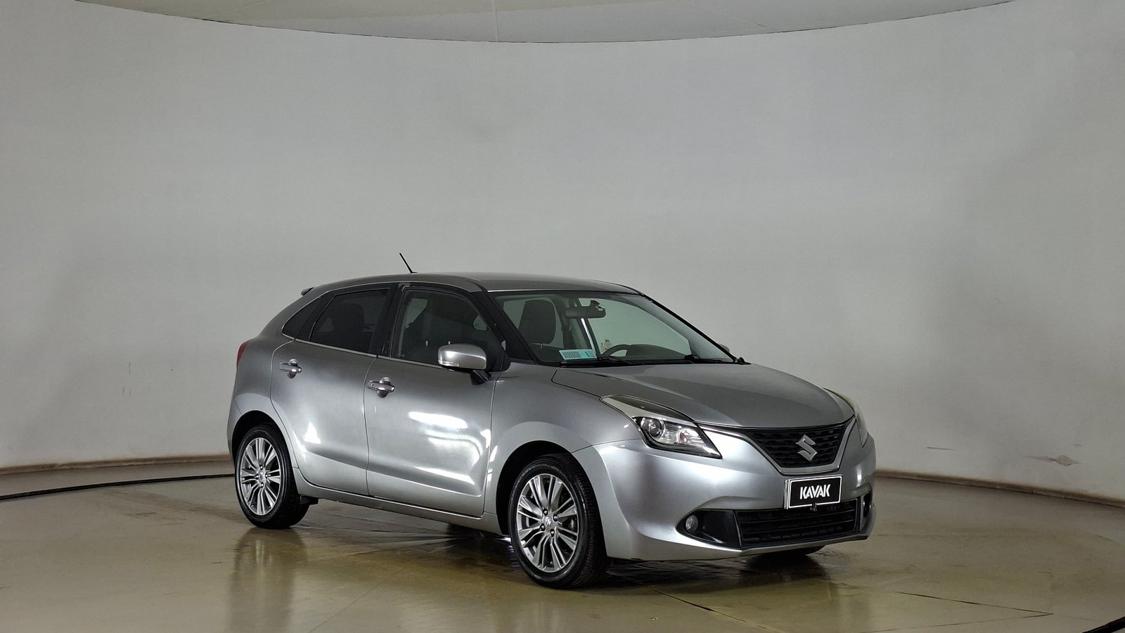 Suzuki Baleno 2017 - Foto 3 de 17