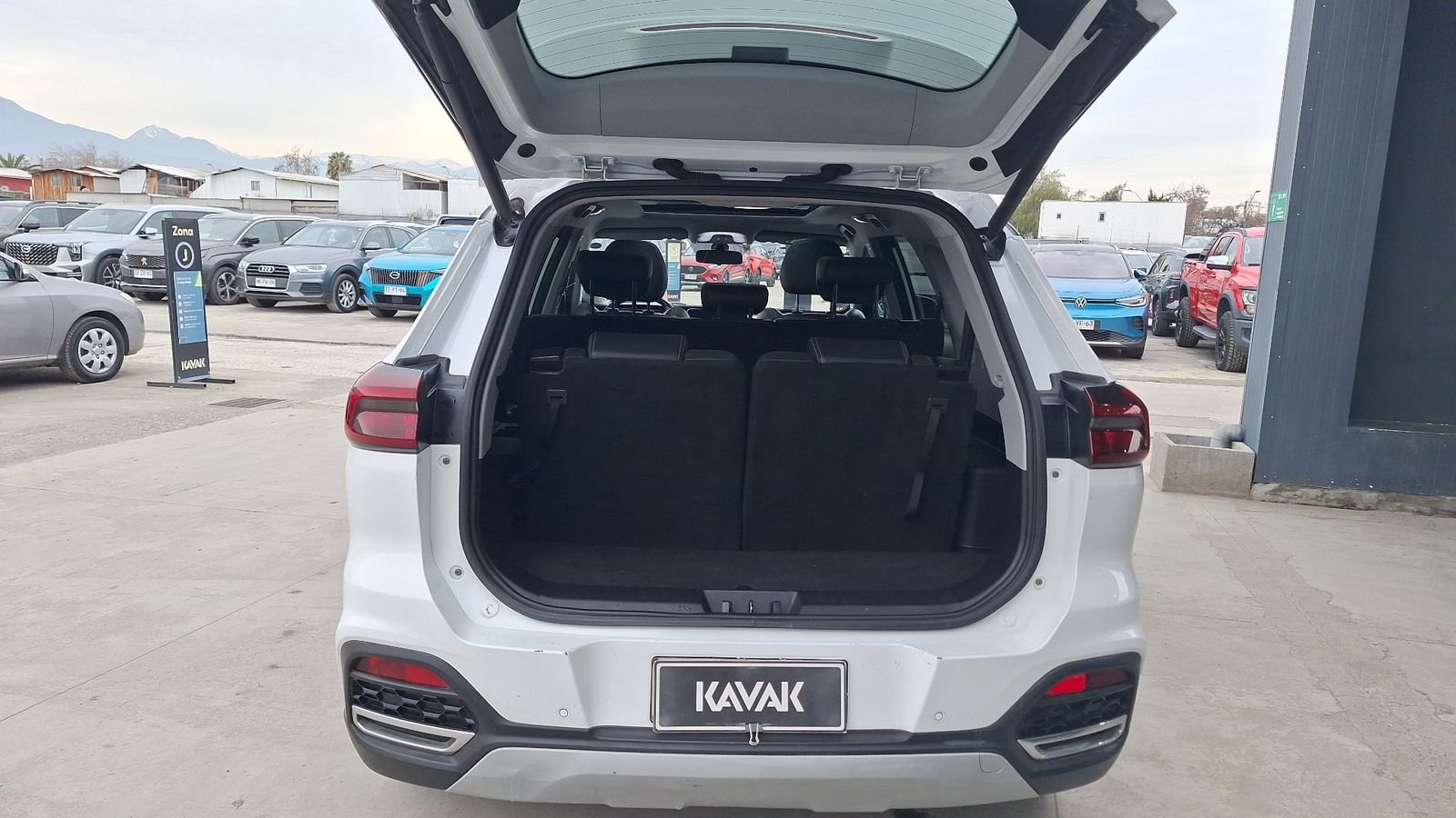 Chery Tiggo 8 2022 - Imagen 4 de 17