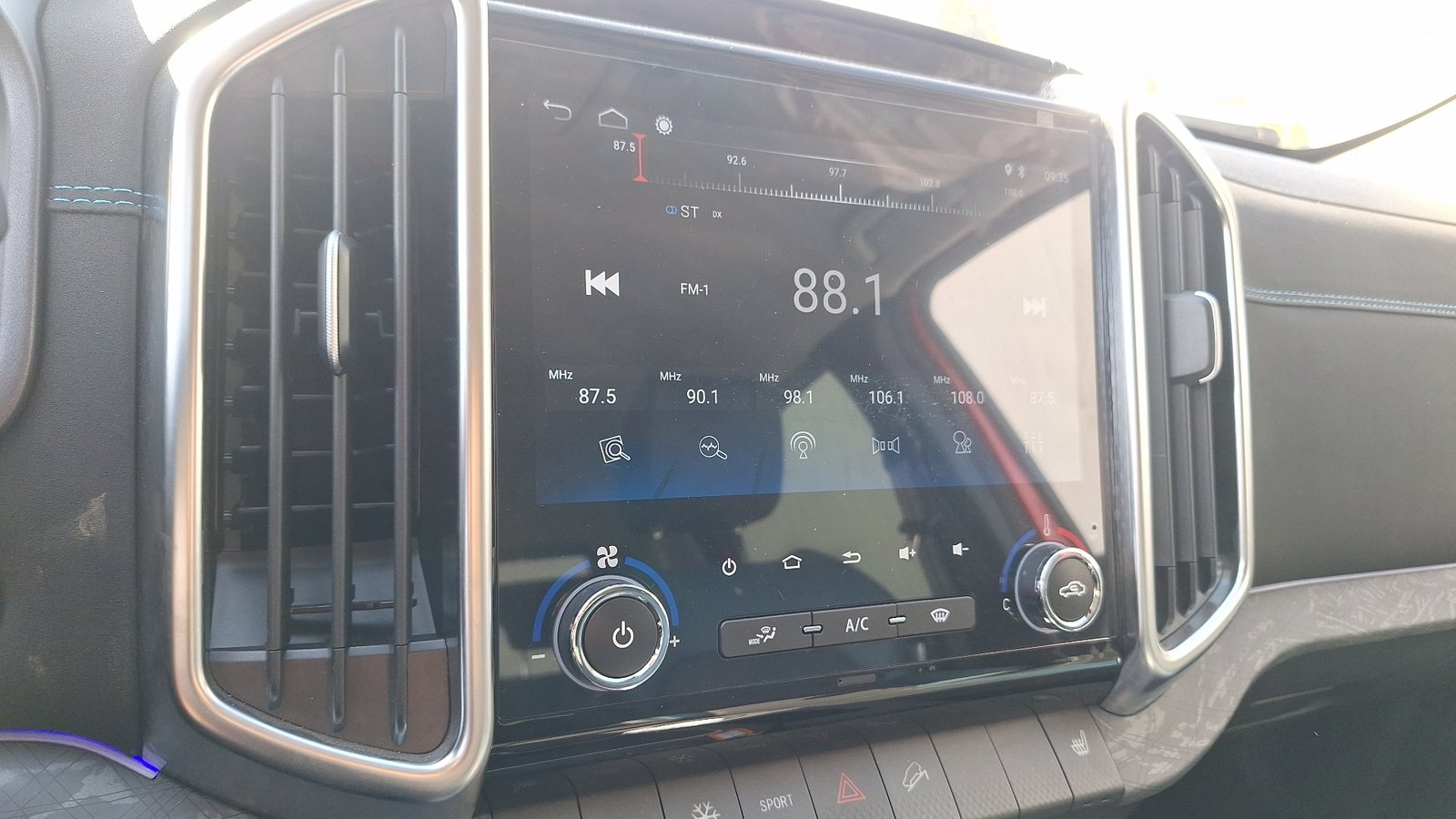 ZX Auto Grandlion 2026 - Imagen 10 de 15