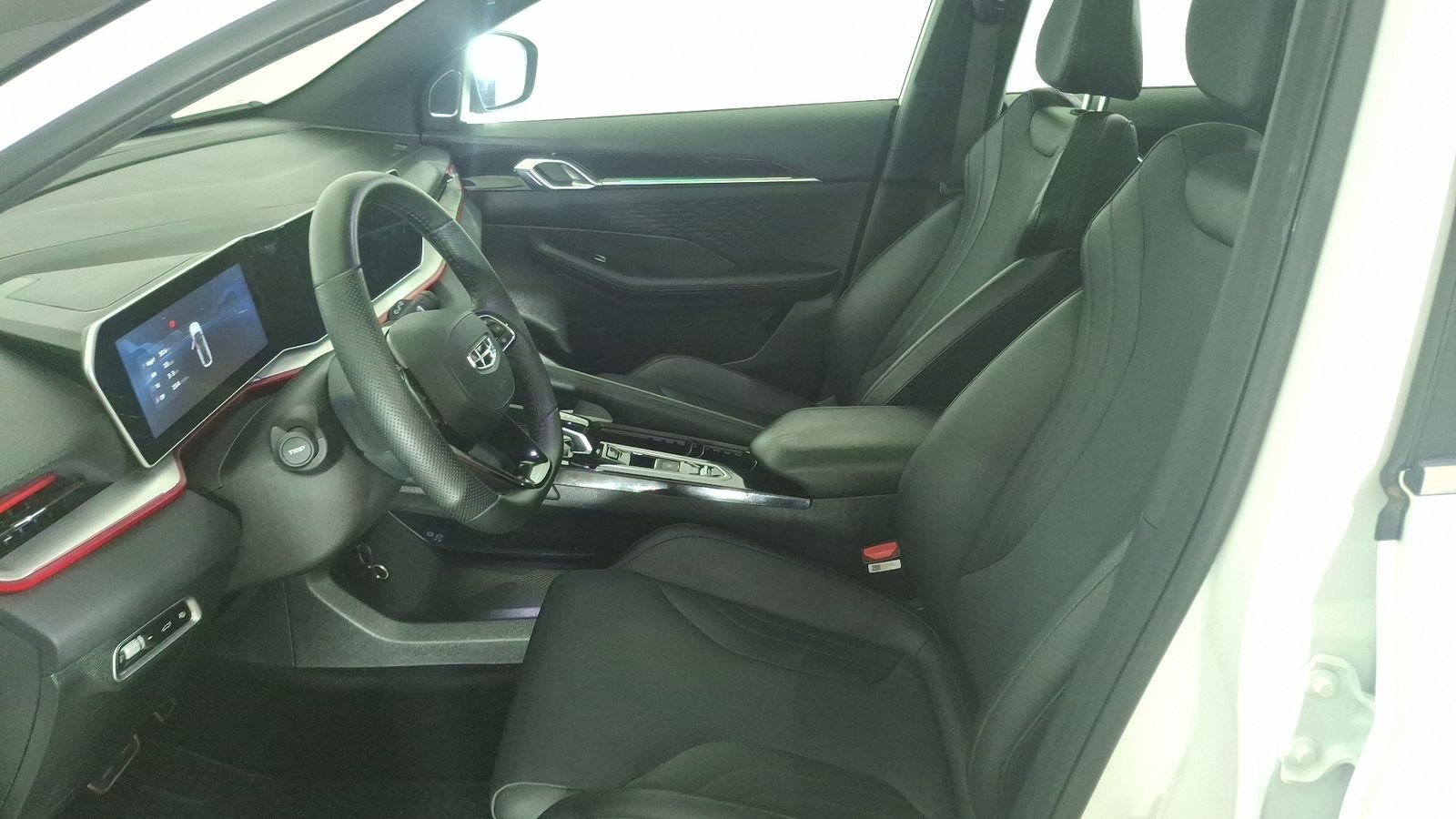 Geely Coolray 2025 - Imagen 14 de 17