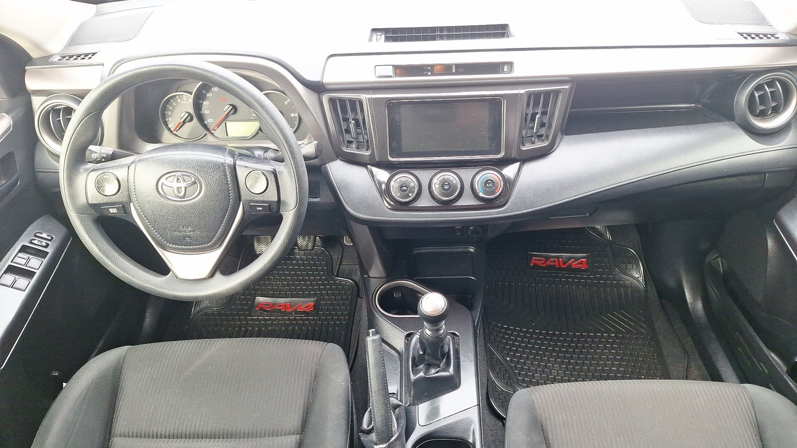 Toyota RAV4 2018 - Imagen 6 de 15