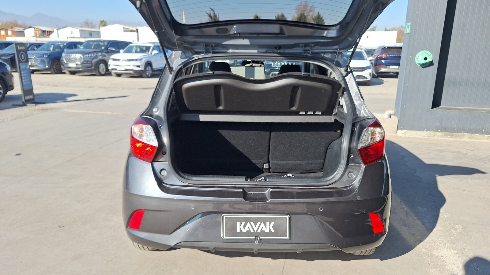 Hyundai Grand I10 2023 - Foto 4 de 15