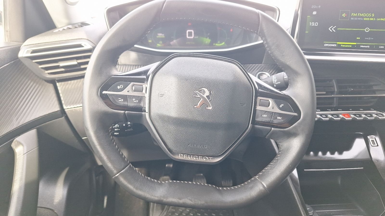 Peugeot 2008 2022 - Imagen 8 de 15