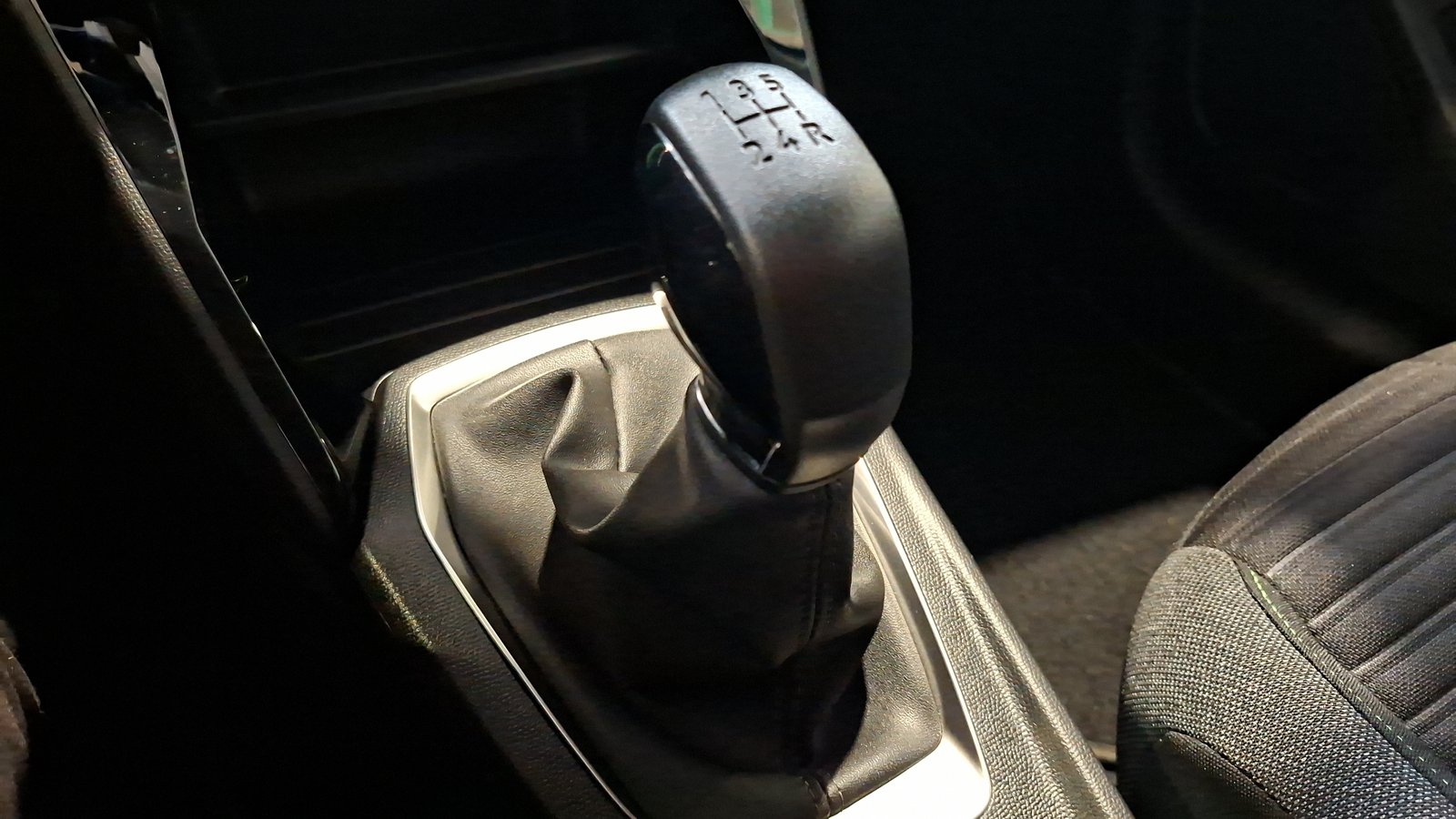 Peugeot 208 2024 - Imagen 12 de 16