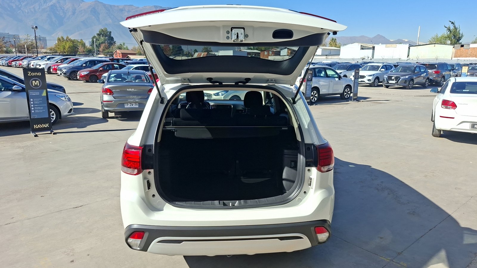 Mitsubishi Outlander 2022 - Imagen 4 de 15