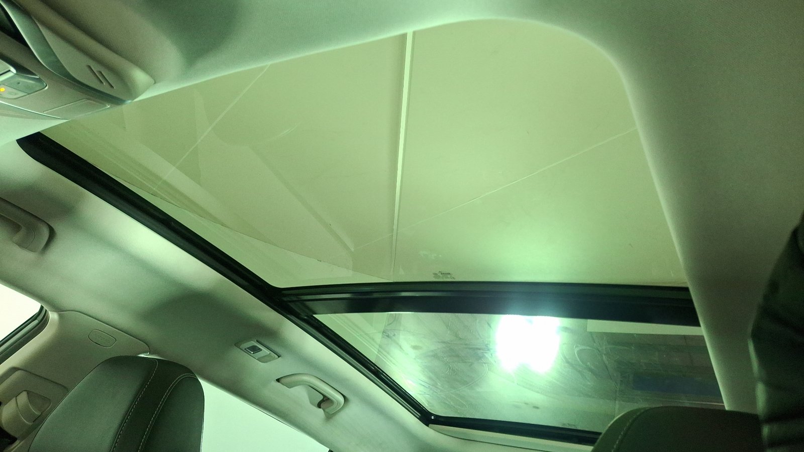 Geely Azkarra 2022 - Imagen 13 de 17