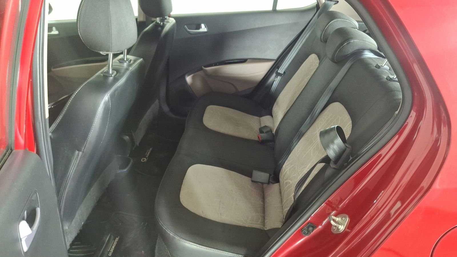 Hyundai Grand I10 2019 - Imagen 14 de 16