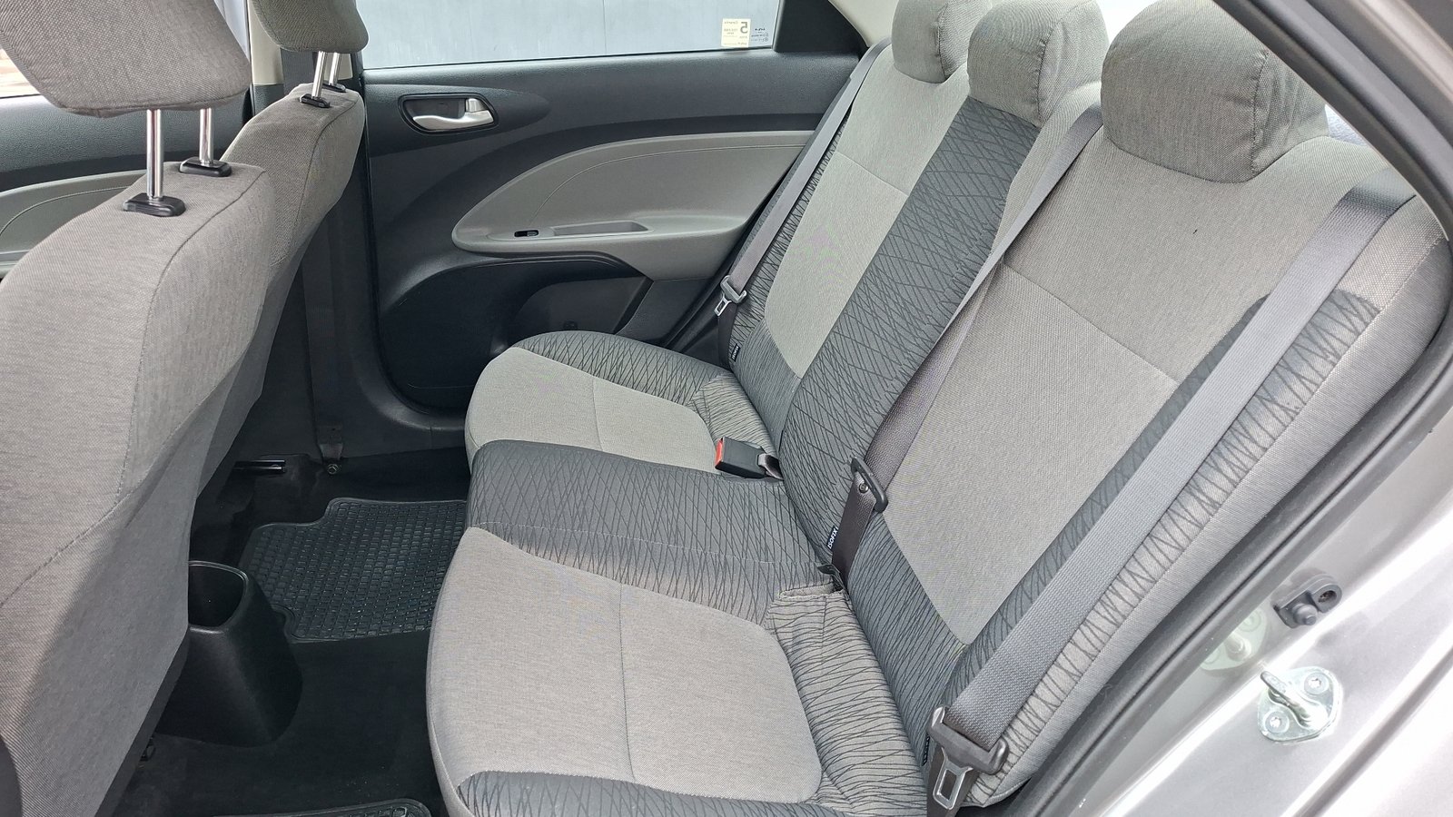 Kia Soluto 2025 - Imagen 15 de 16