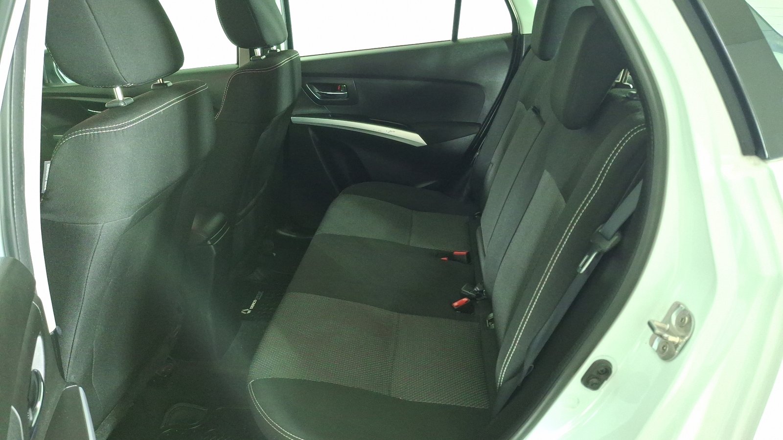Suzuki S-Cross 2016 - Imagen 13 de 15