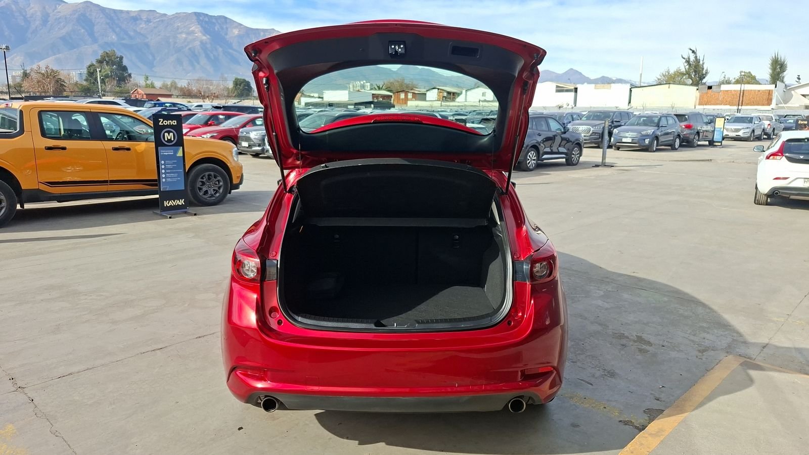 Mazda Mazda 3 2017 - Imagen 4 de 16