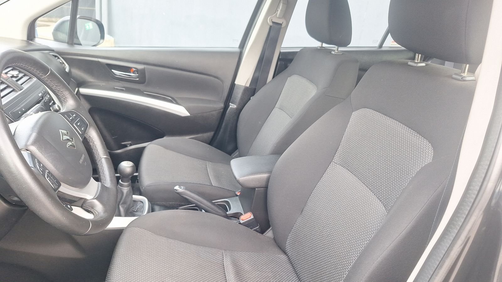 Suzuki S-Cross 2015 - Imagen 13 de 14