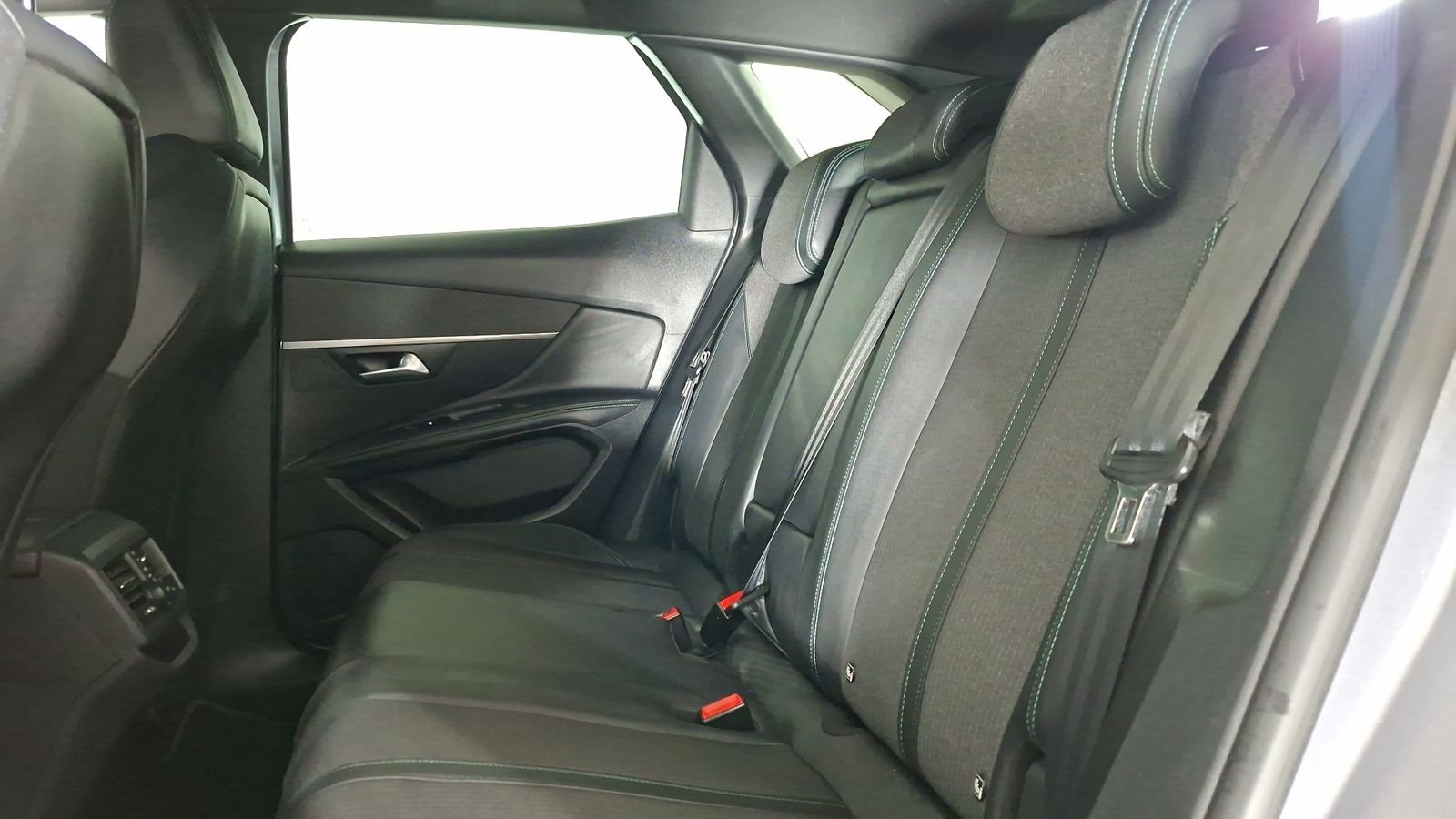 Peugeot 3008 2025 - Imagen 15 de 17