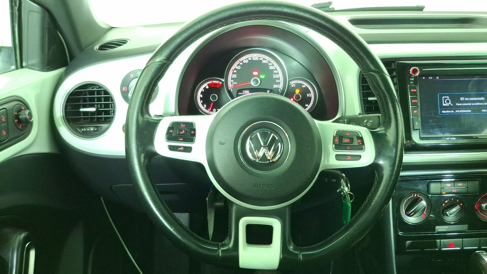 Volkswagen Beetle 2017 - Imagen 9 de 17