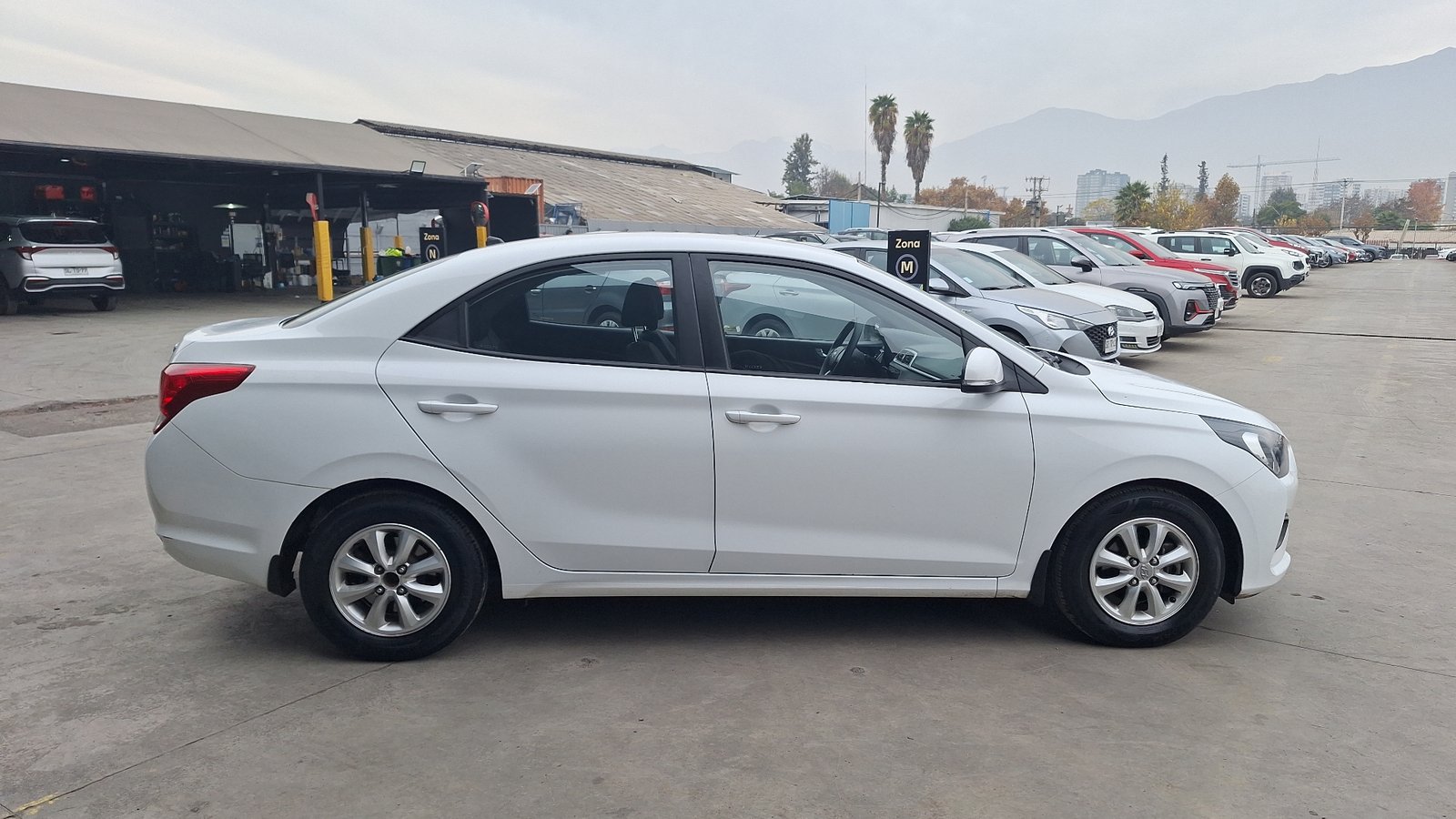 Hyundai VERNA 2021 - Imagen 5 de 15