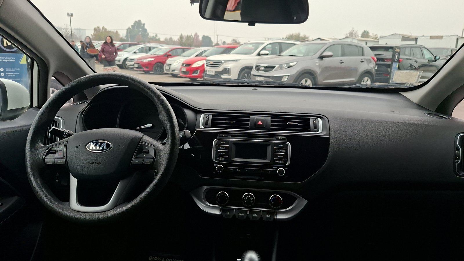Kia RIO 5 2017 - Imagen 6 de 14