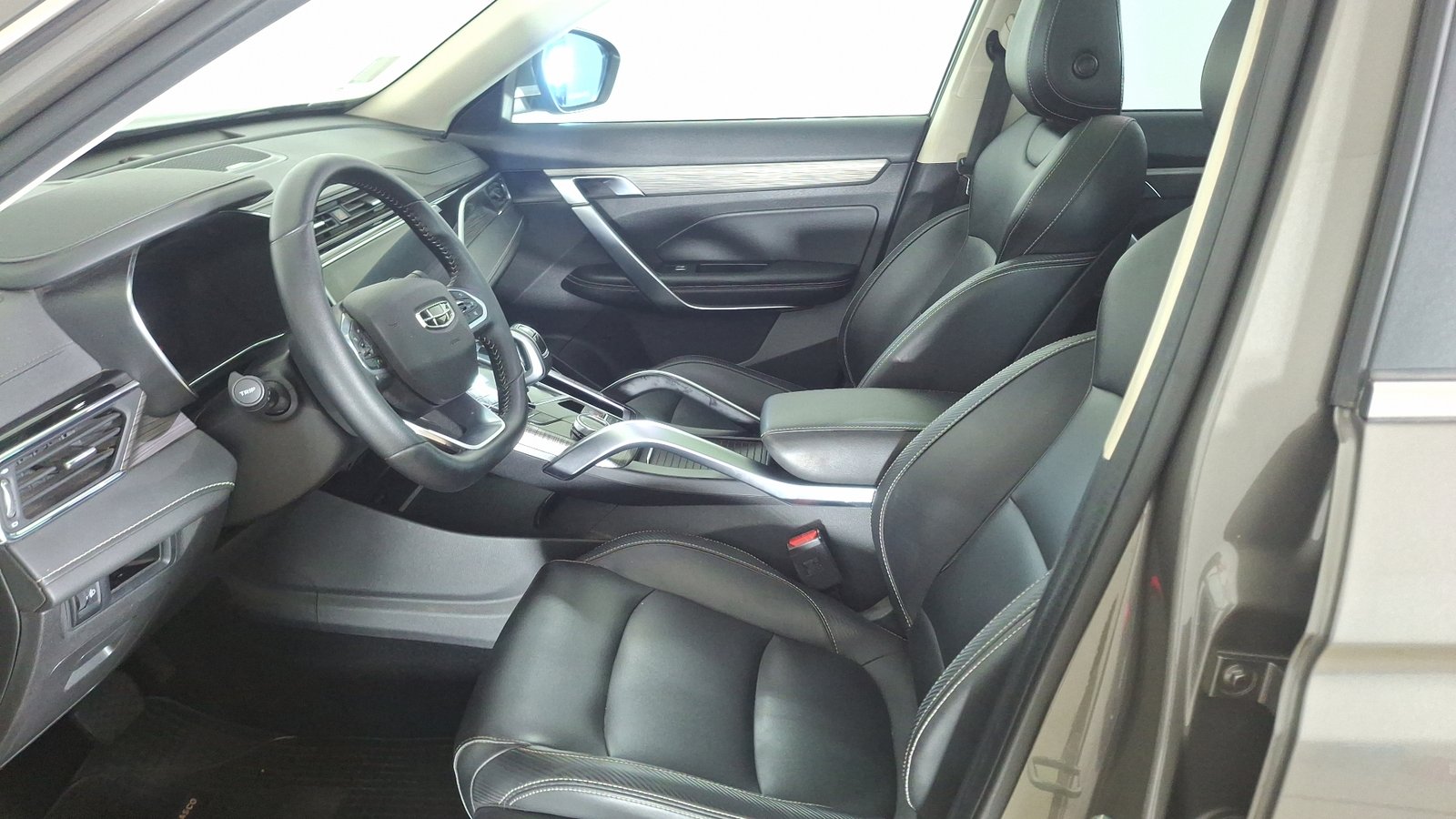 Geely Azkarra 2022 - Imagen 14 de 17