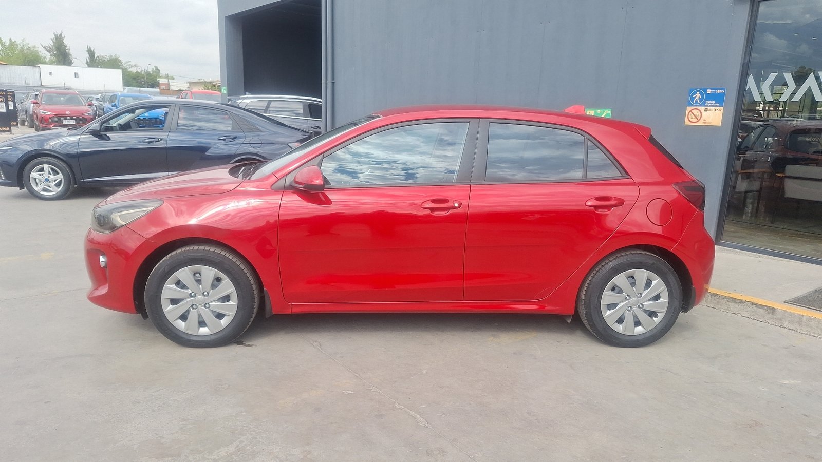 Kia RIO 5 2021 - Imagen 5 de 15