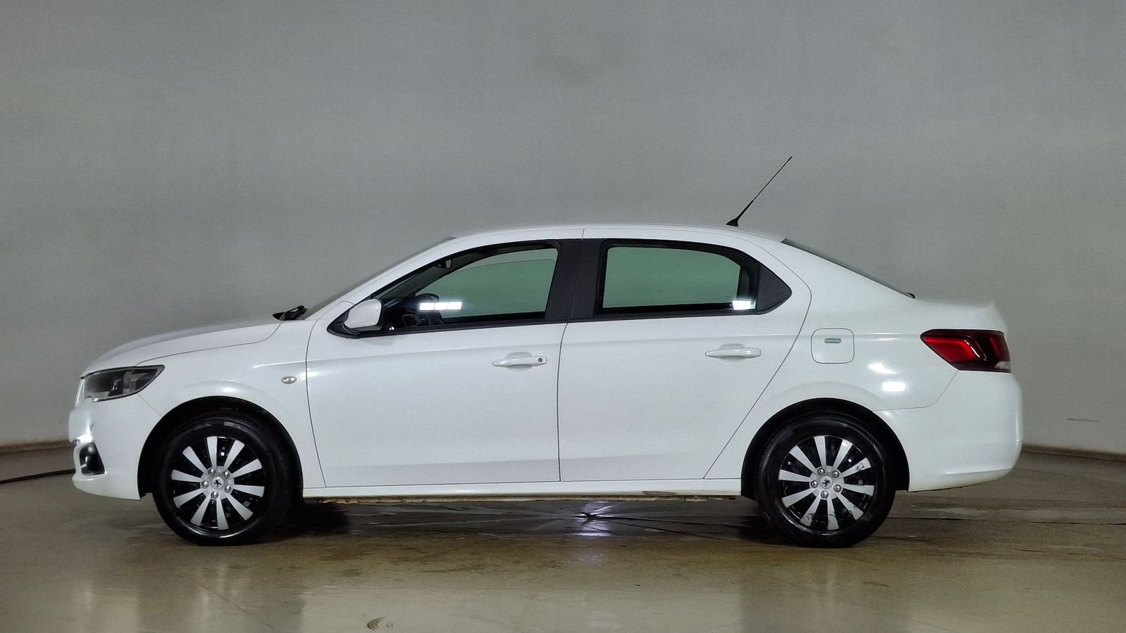 Peugeot 301 2018 - Imagen 7 de 15