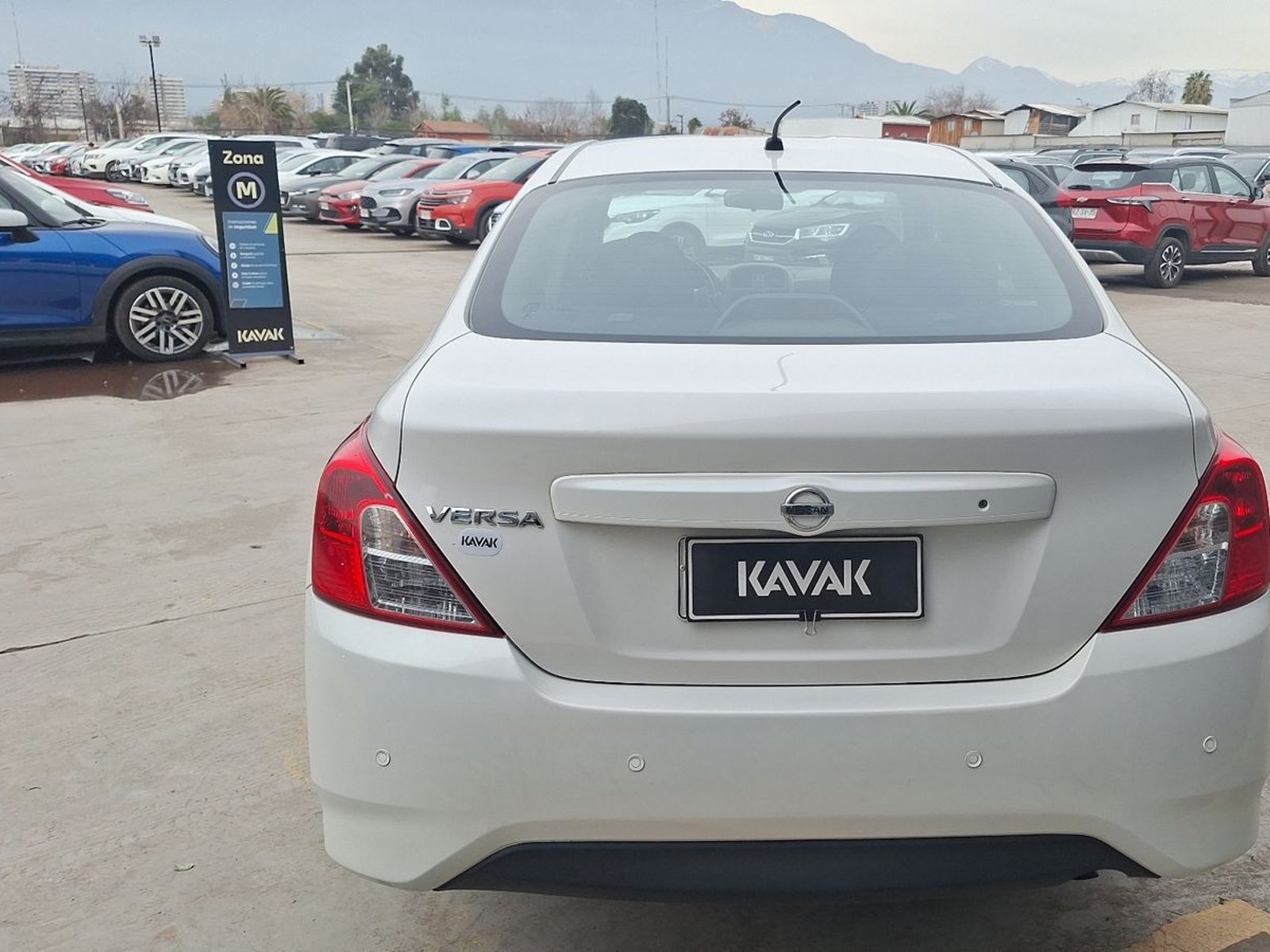 Nissan Versa 2019 - Foto 3 de 14