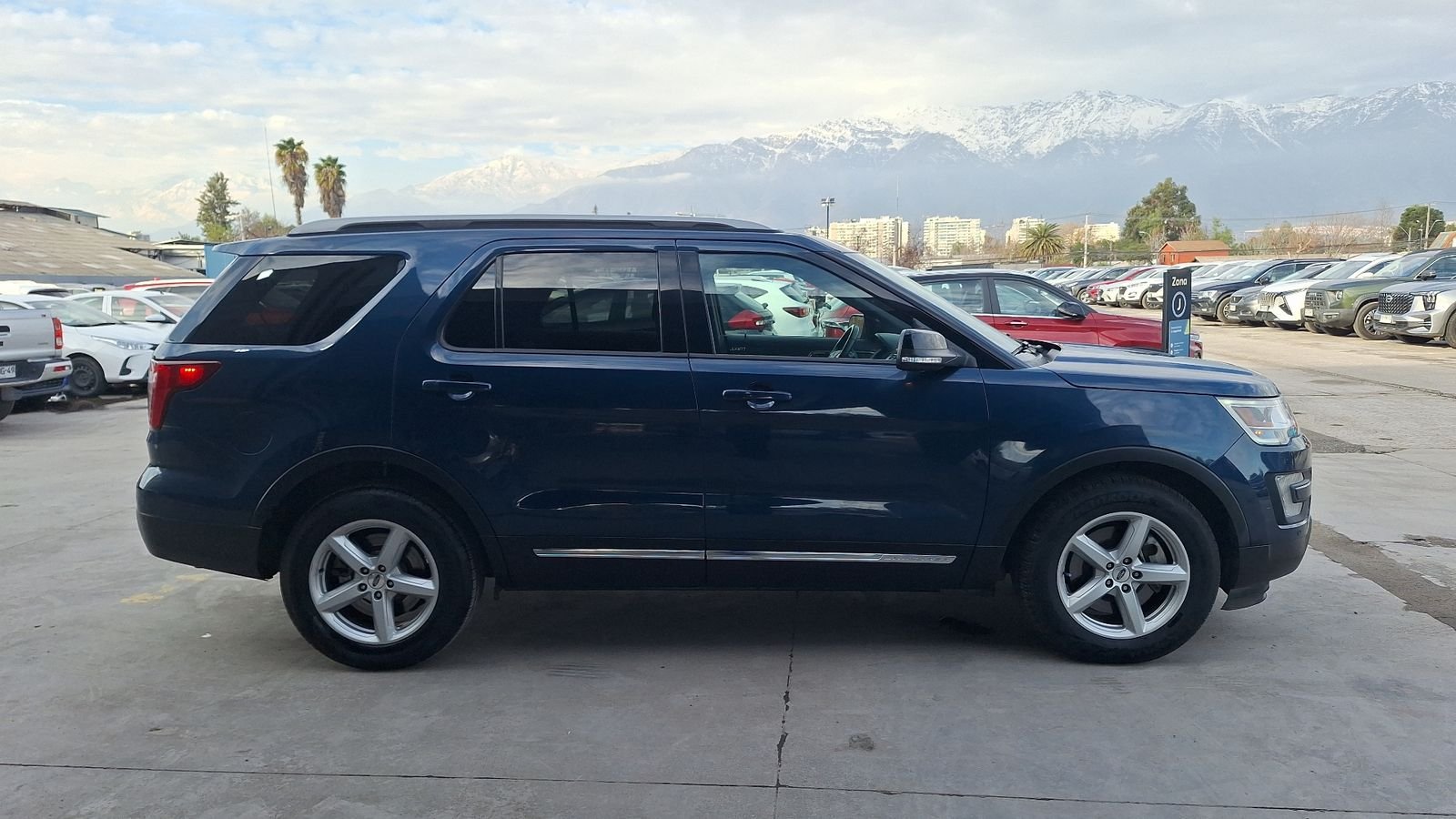 Ford Explorer 2017 - Imagen 5 de 16