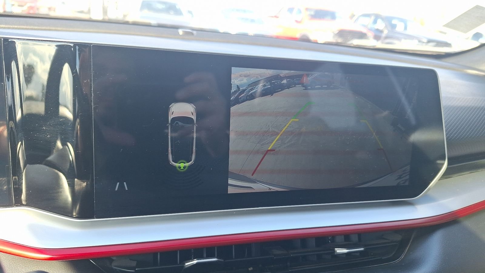 Geely Coolray 2024 - Imagen 12 de 16