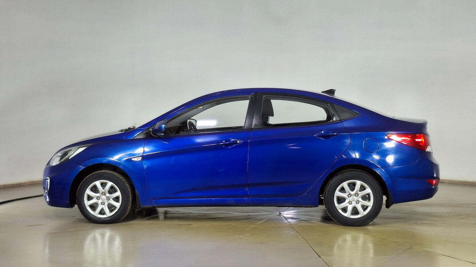 Hyundai Accent 2015 - Imagen 7 de 15