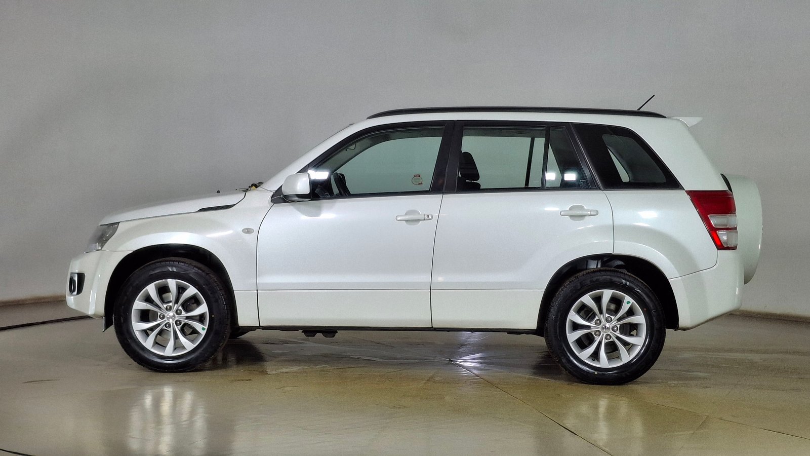 Suzuki GrandNomade 2019 - Imagen 7 de 16