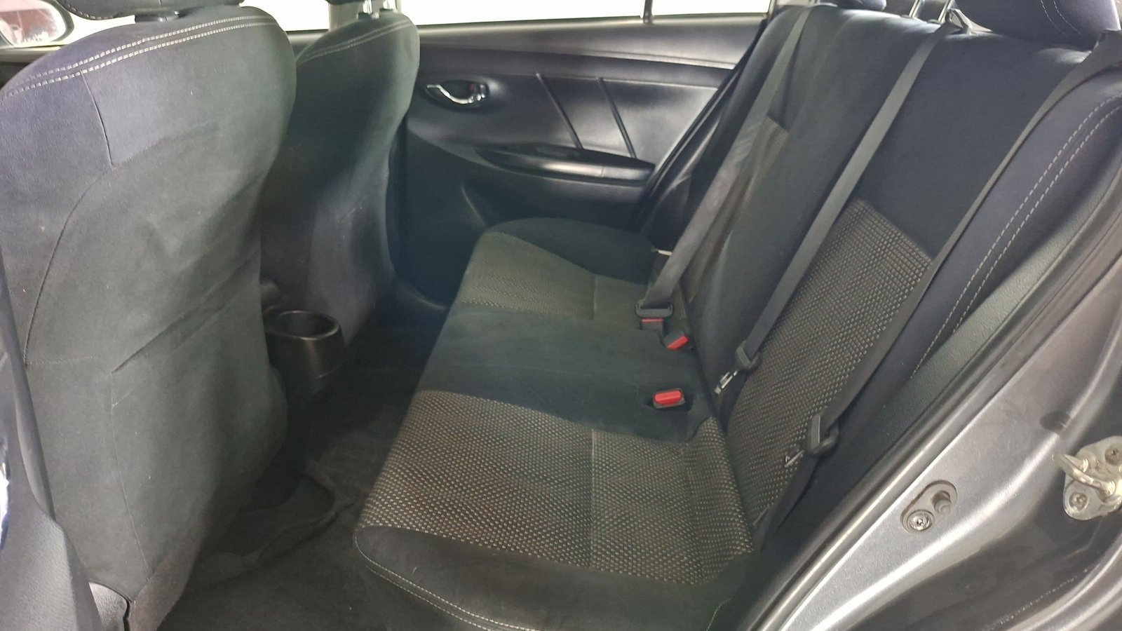 Toyota Yaris 2018 - Imagen 14 de 17