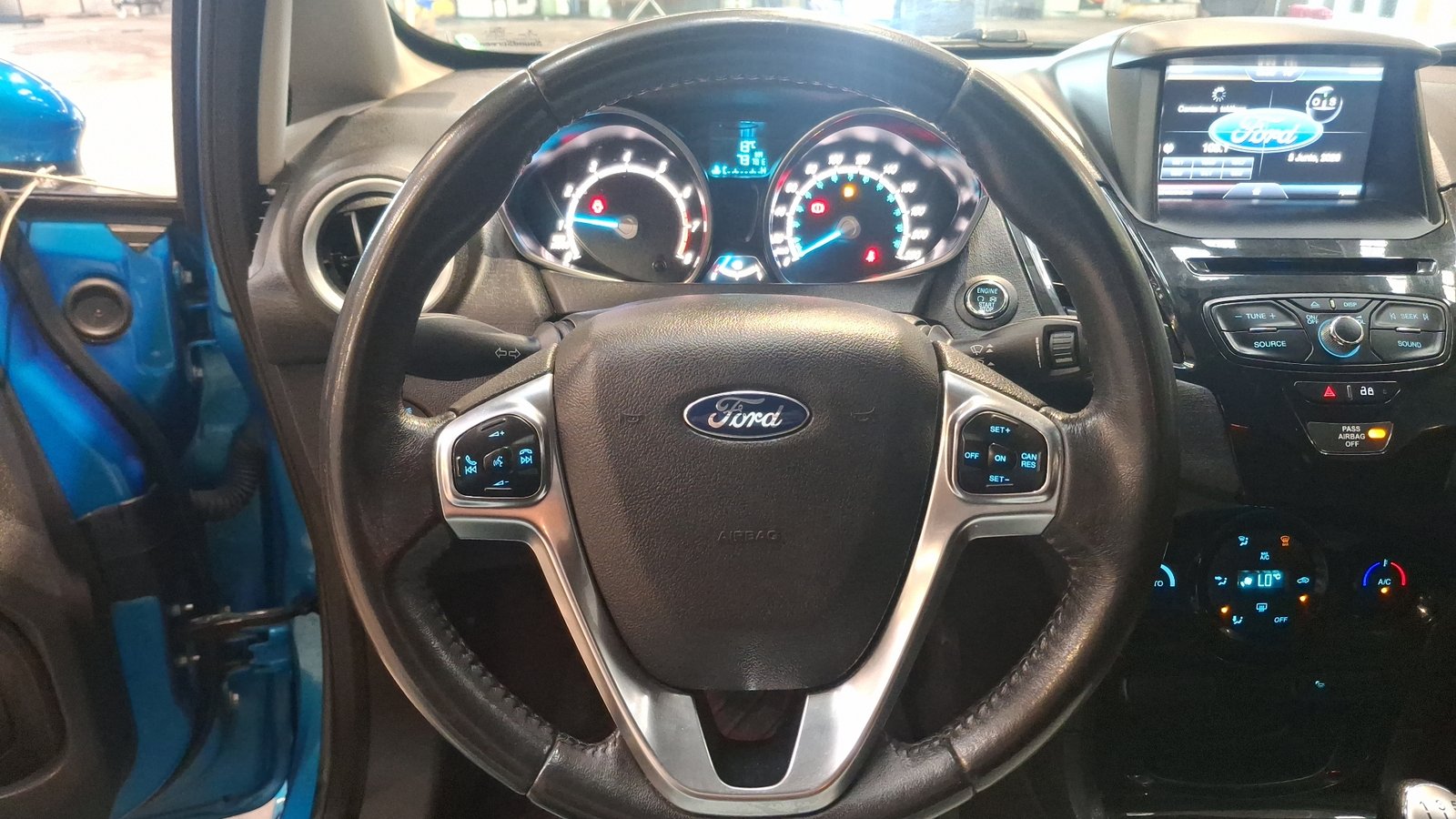 Ford Fiesta 2015 - Imagen 8 de 16