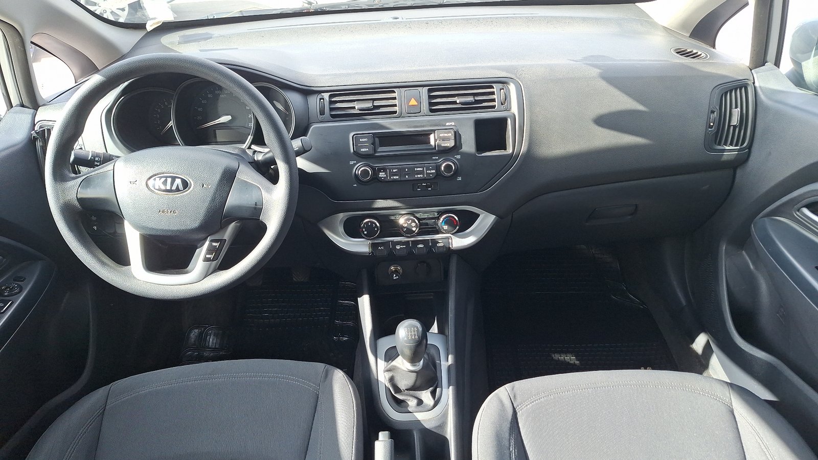 Kia RIO 4 2015 - Imagen 6 de 14