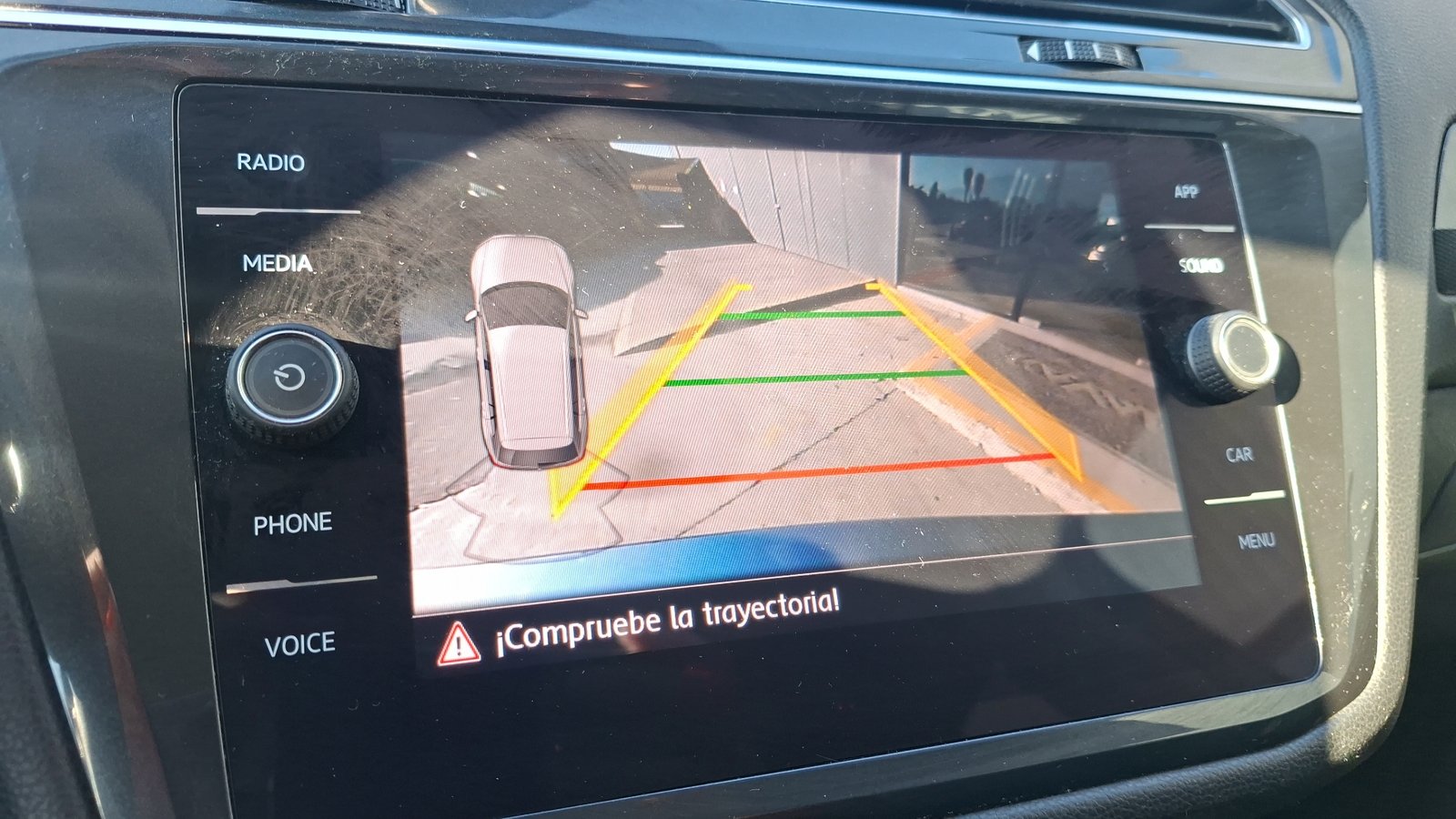 Volkswagen Tiguan 2018 - Imagen 12 de 17