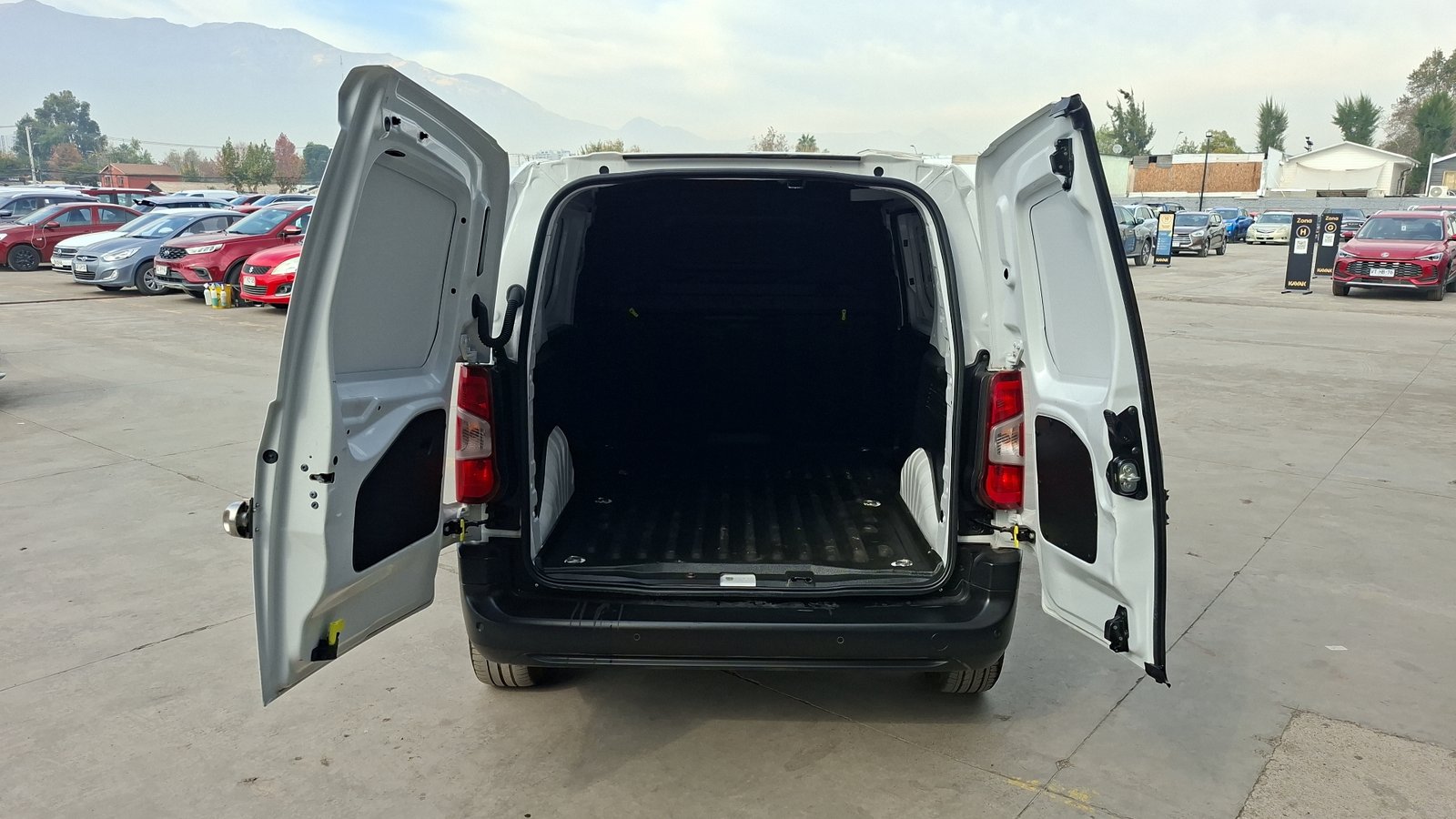 Citroen Berlingo 2024 - Imagen 4 de 14
