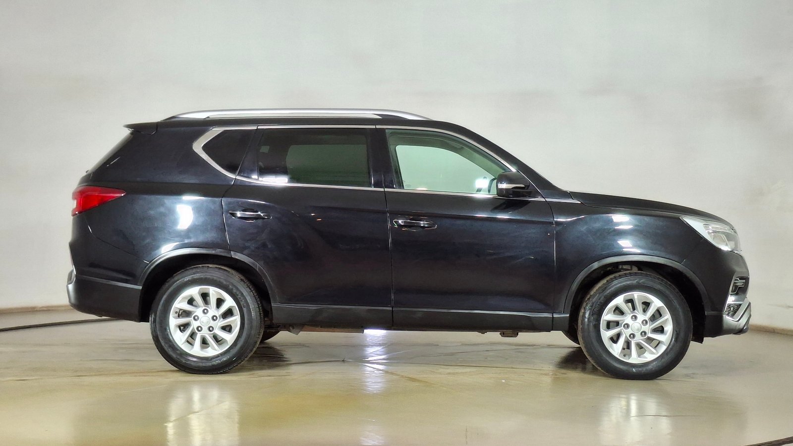 Ssangyong Rexton 2019 - Imagen 4 de 17