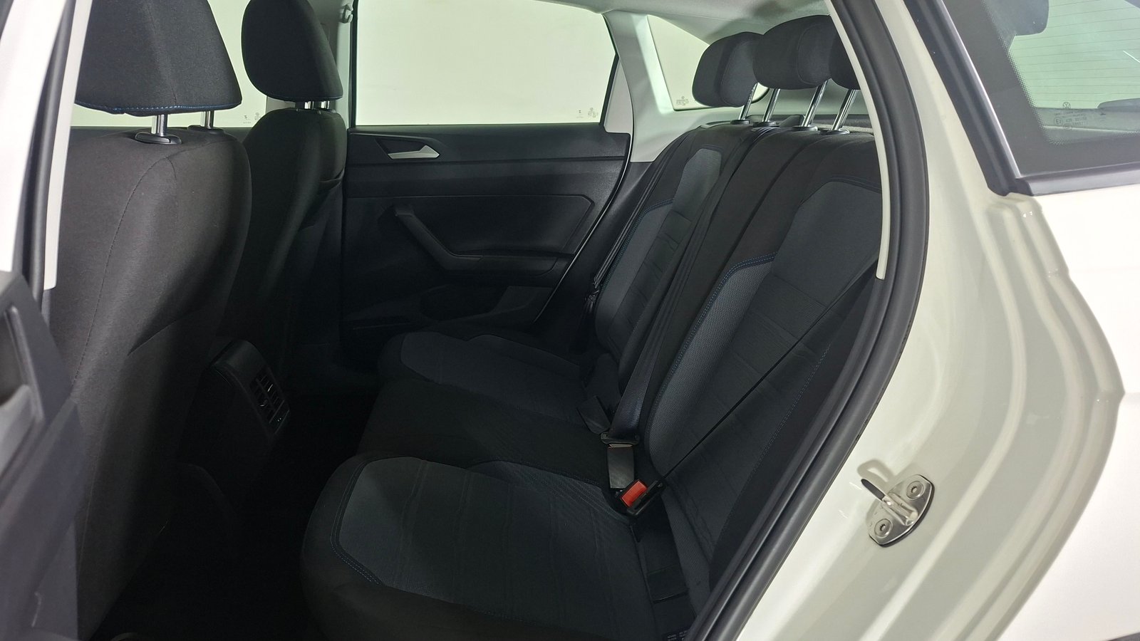 Volkswagen Nivus 2025 - Imagen 15 de 17