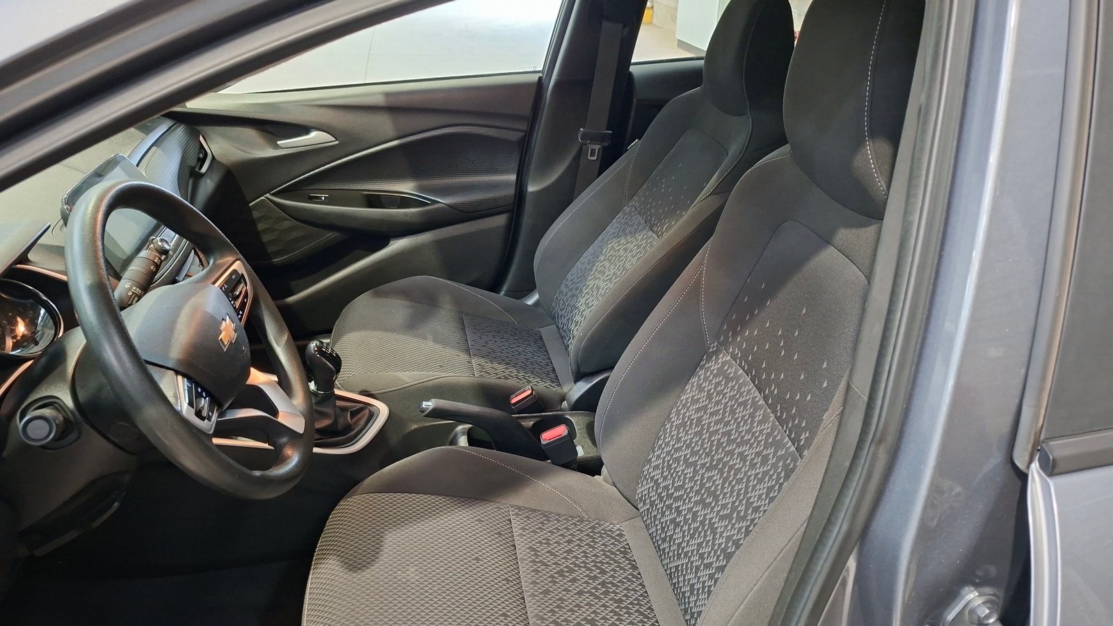 Chevrolet Onix 2021 - Imagen 14 de 17