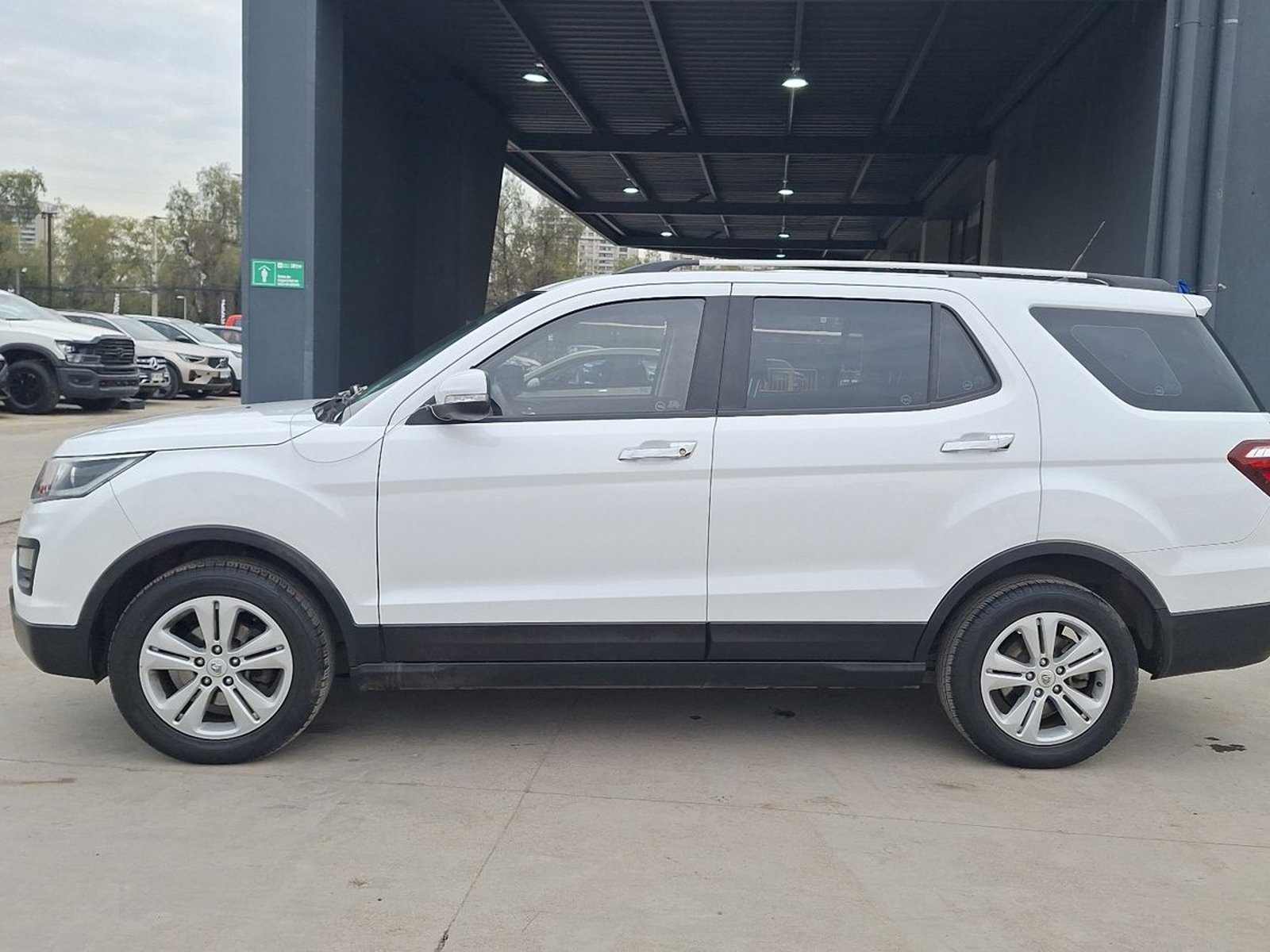 Changan CX70 2018 - Foto 2 de 17