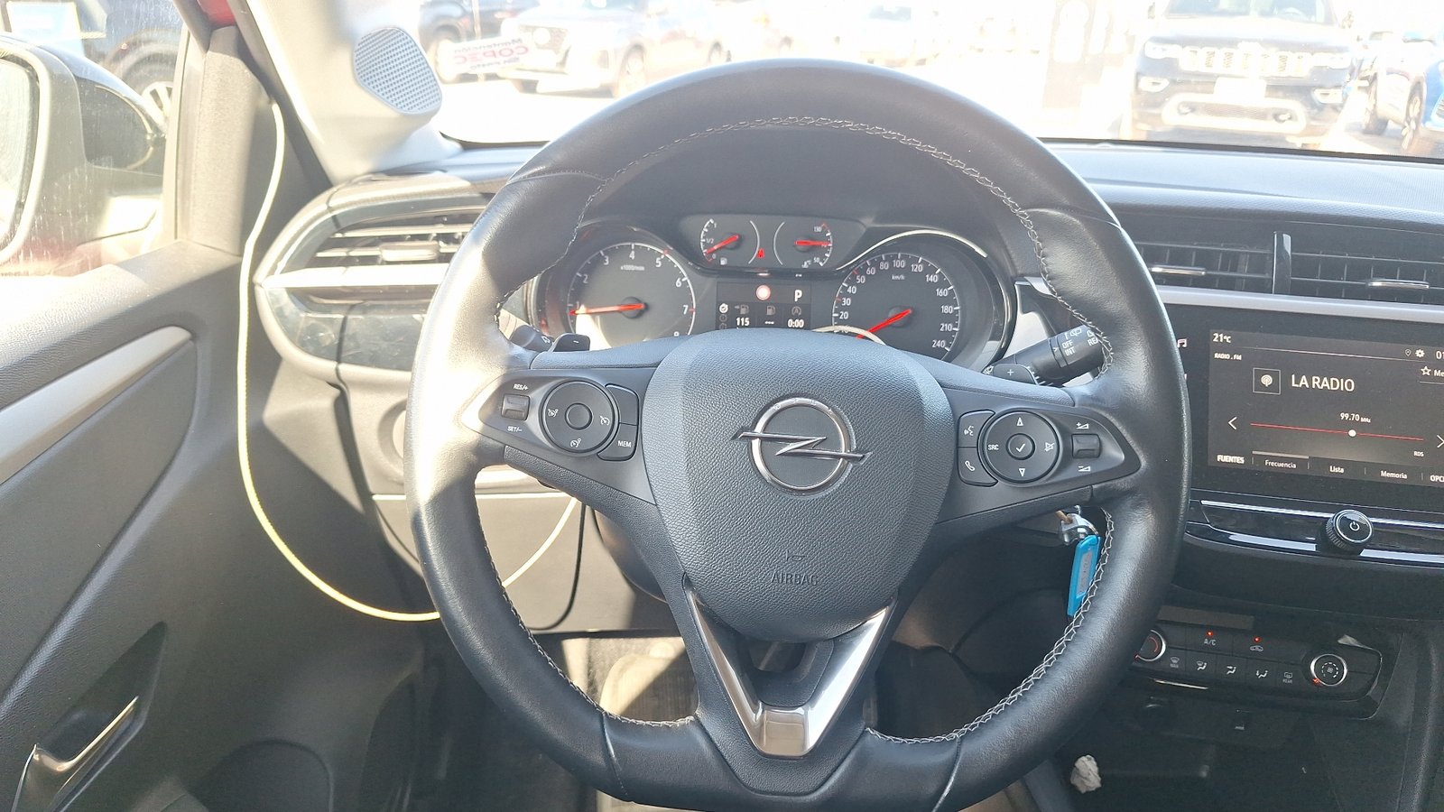 Opel Corsa 2022 - Imagen 8 de 15