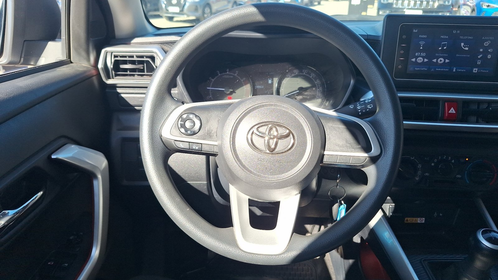 Toyota RAIZE 2024 - Imagen 8 de 15