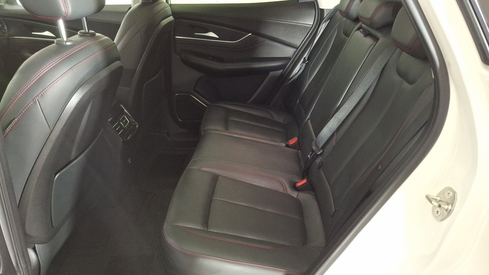 Dongfeng T5 Evo 2023 - Imagen 15 de 17